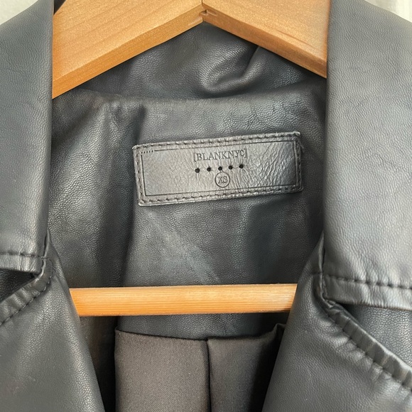 BLANK NYC black vegan leather jacket, fitted, size: XS - Picture 15 of 15